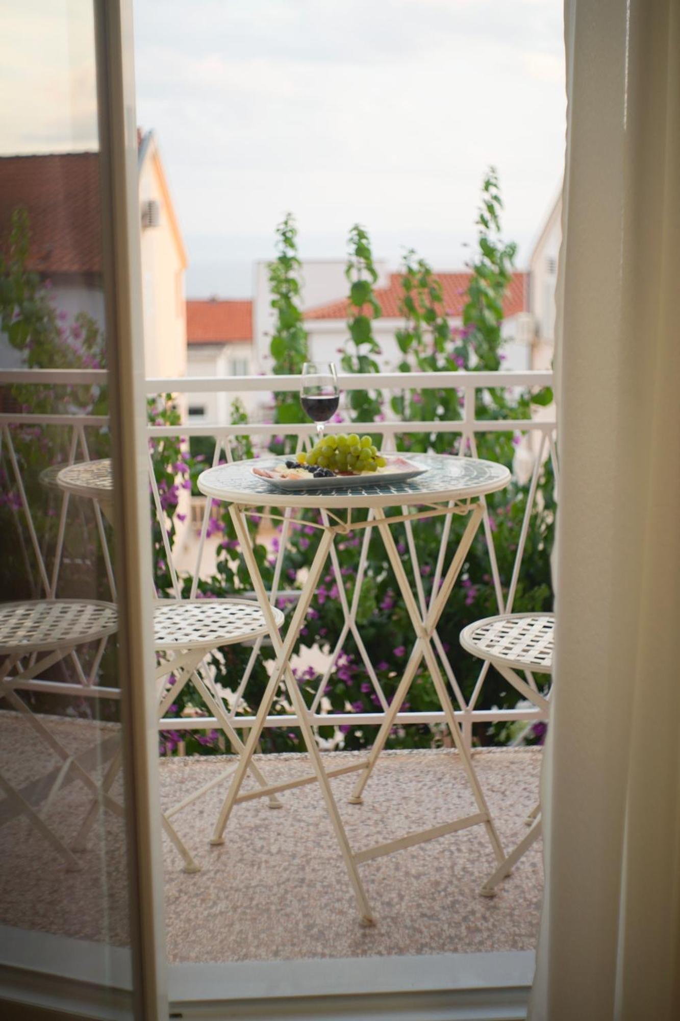 Apartments Rose Makarska Zewnętrze zdjęcie