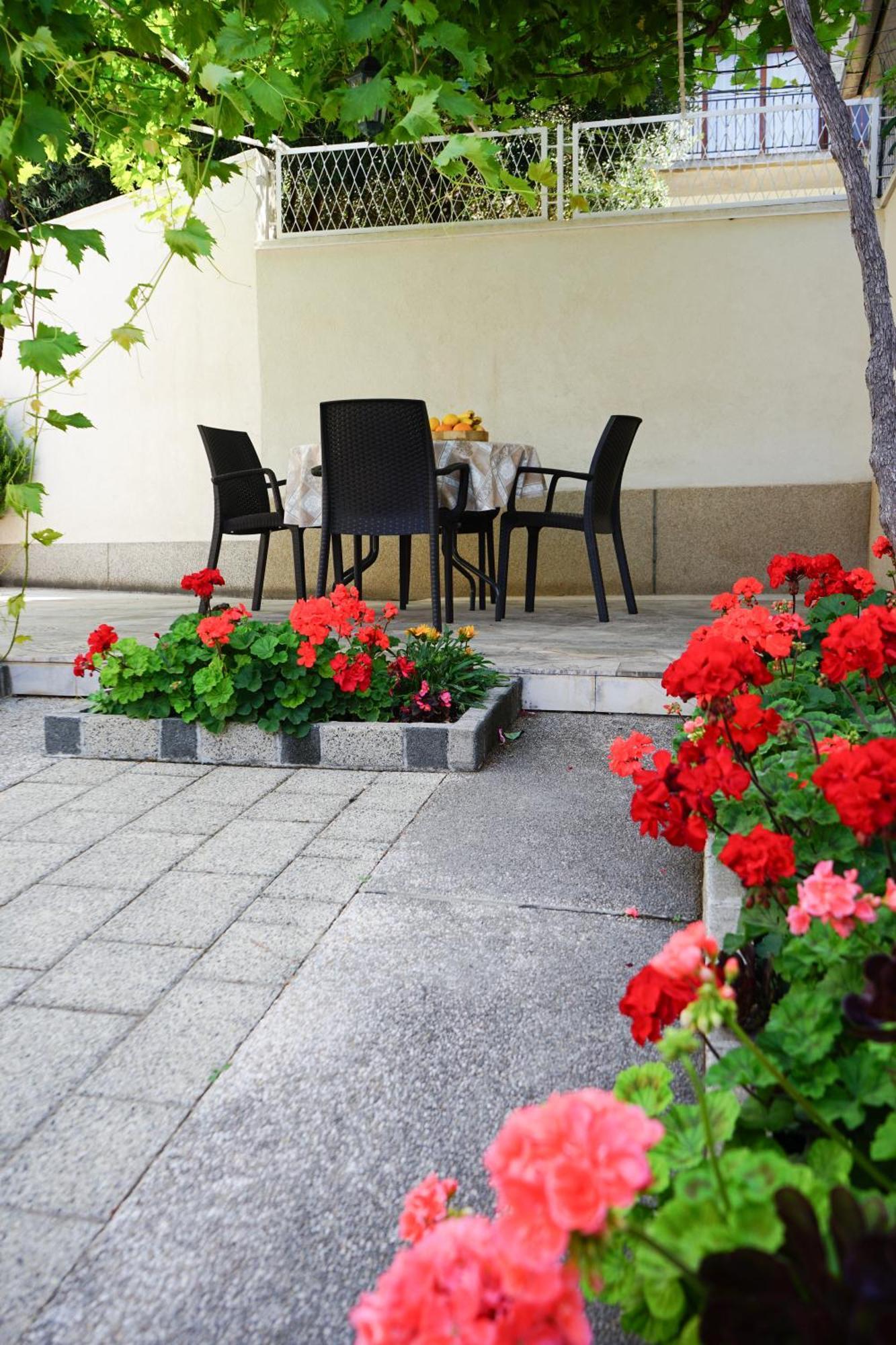 Apartments Rose Makarska Zewnętrze zdjęcie